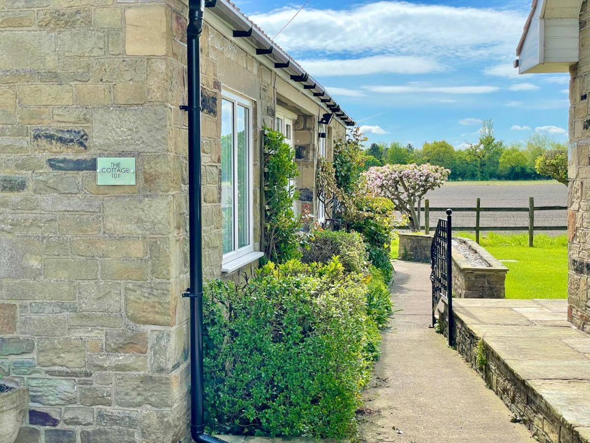 The Cottage York Exterior photo